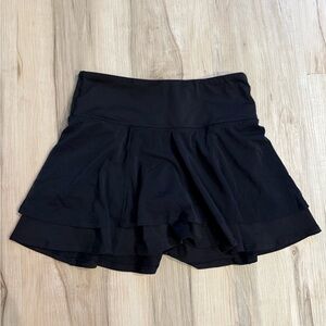 Lululemon ivivva women’s skirt / skort Shorts tennis running skirt athletic 10